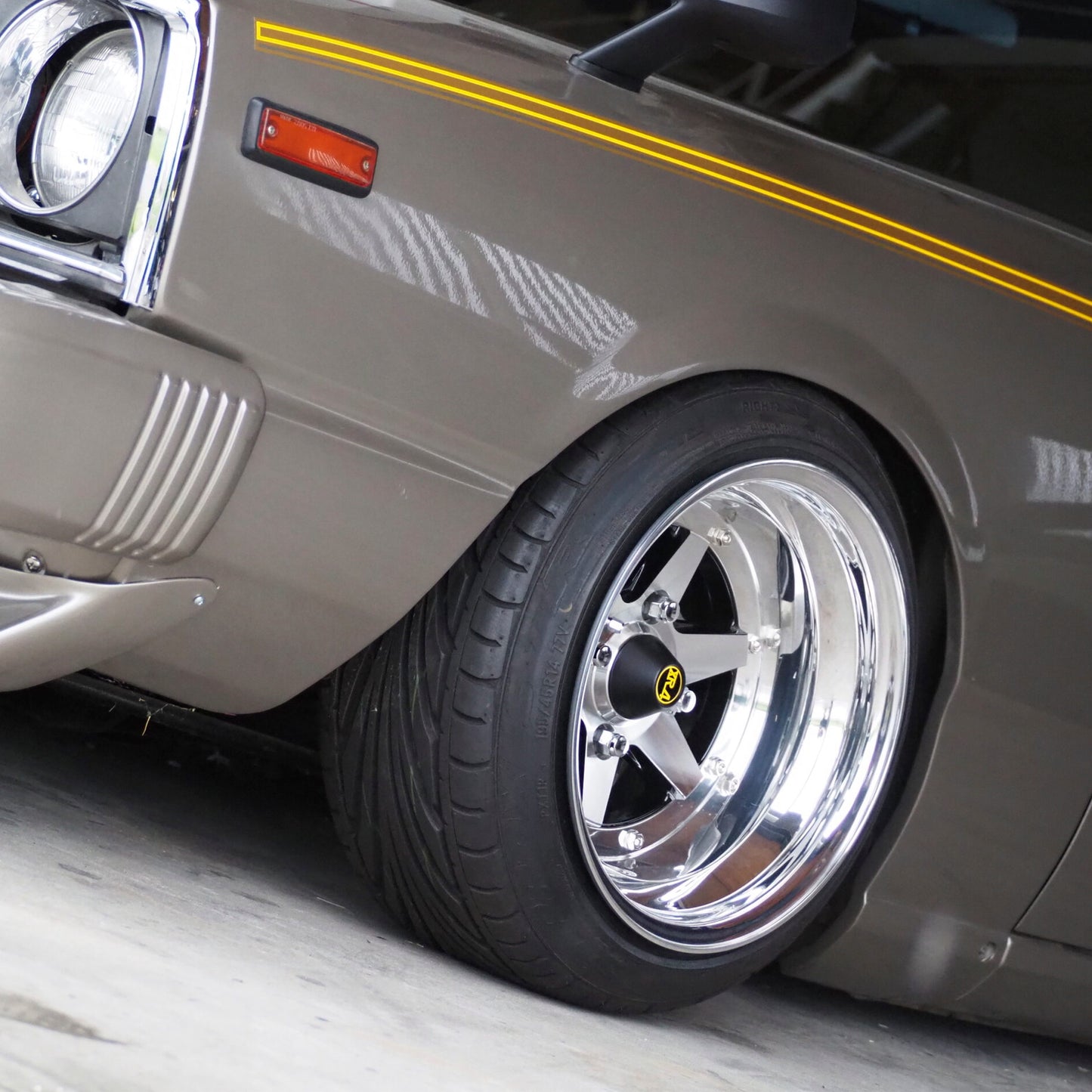 Colin Project Longchamp XR-4 (3P)